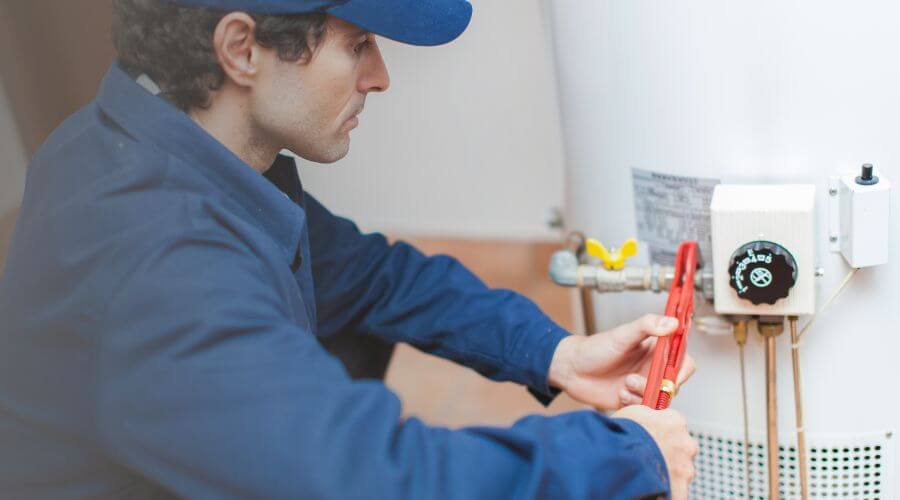 Professional Tankless Water Heater Installation in Henderson, IA